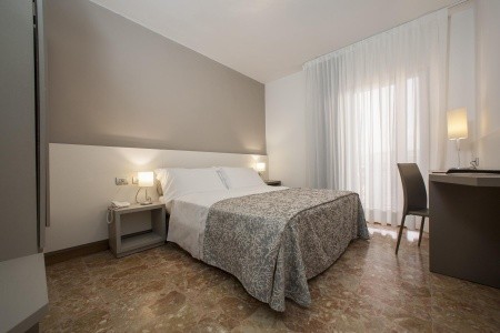 Taliansko Lido di Jesolo Sofia I 10 dňový pobyt Raňajky Autobus September 2026 (11/09/26-20/09/26)