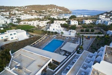 Yiannaki - Řecko s vnitřním bazénem