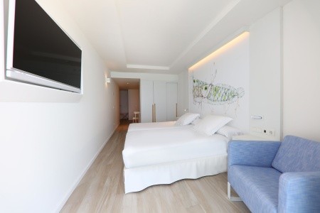 Španielsko Mallorca Iberostar Waves Bahia De Palma (Ex  Royal Cupido) 6 dňový pobyt Raňajky Letecky Letisko: Viedeň October 2025 ( 3/10/25- 8/10/25)