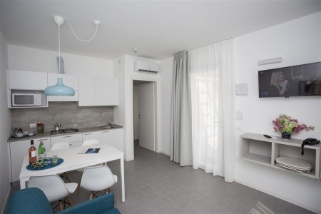 Taliansko Lago di Garda Sisan Family Resort (Cisano Del Bardolino) 5 dňový pobyt Raňajky Vlastná October 2025 (28/10/25- 1/11/25)