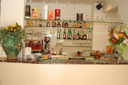 Taliansko Lago di Garda Romeo 8 dňový pobyt Polpenzia Vlastná October 2025 ( 7/10/25-14/10/25)