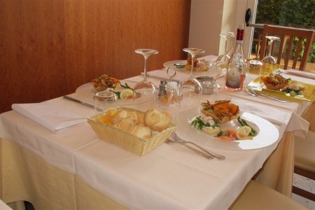 Taliansko Lago di Garda Romeo 8 dňový pobyt Polpenzia Vlastná October 2025 ( 7/10/25-14/10/25)