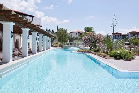 Eretria & Spa Resort