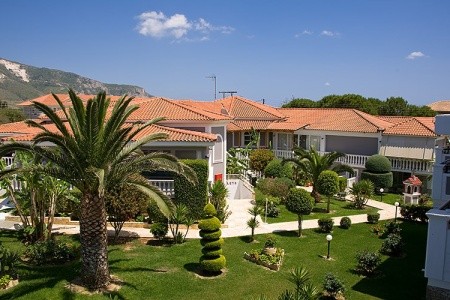 Golden Sun Hotel - 9