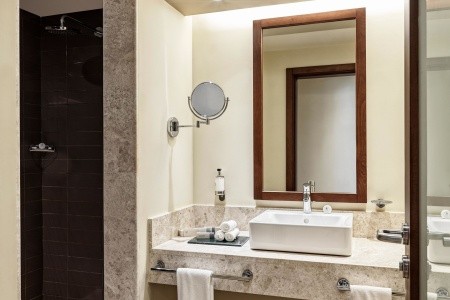 Omán Salalah Fanar Beach Resort & Residence 8 dňový pobyt All Inclusive Letecky Letisko: Bratislava May 2026 ( 2/05/26- 9/05/26)