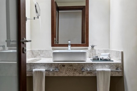 Omán Salalah Fanar Beach Resort & Residence 8 dňový pobyt All Inclusive Letecky Letisko: Bratislava May 2026 ( 2/05/26- 9/05/26)