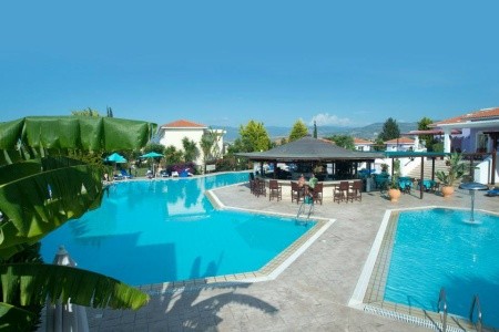 Akamanthea Holiday Village