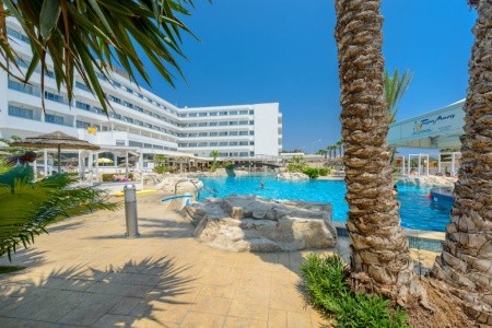 Tasia Maris Beach Hotel & Spa - Kypr v září Last Minute