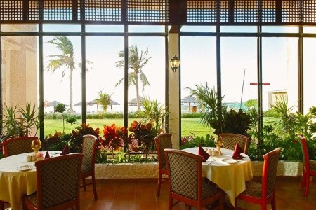 Spojené arabské emiráty Sharjah Lou Lou ’ A Beach Resort 8 dňový pobyt Raňajky Letecky Letisko: Praha júl 2022 (15/07/22-22/07/22)