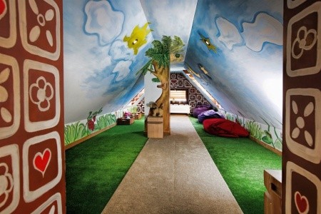 Aplend Kukucka Mountain Hotel & Residences