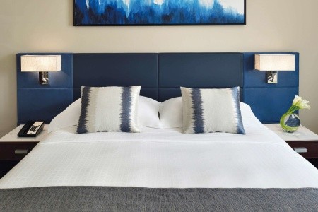 Spojené arabské emiráty Dubaj Mövenpick Hotel & Apartments Bur Dubai 8 dňový pobyt Raňajky Letecky Letisko: Praha jún 2023 ( 5/06/23-12/06/23)