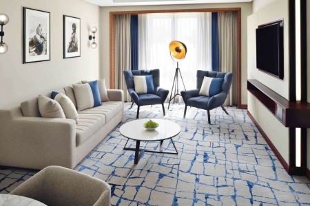 Spojené arabské emiráty Dubaj Mövenpick Hotel & Apartments Bur Dubai 8 dňový pobyt Raňajky Letecky Letisko: Praha jún 2023 ( 5/06/23-12/06/23)