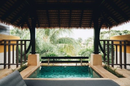 Thajsko Phuket Paradox Resort Phuket (Ex: Mövenpick Resort & Spa Karon Beach Phuket) 13 dňový pobyt Raňajky Letecky Letisko: Viedeň November 2026 (28/11/26-10/12/26)