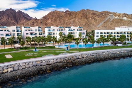 Spojené arabské emiráty Fujairah Radisson Blu Fujairah 14 dňový pobyt Light All inclusive Letecky Letisko: Praha september 2024 ( 6/09/24-19/09/24)