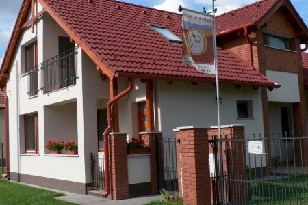 Oázis Apartmanok - Maďarsko - ubytování