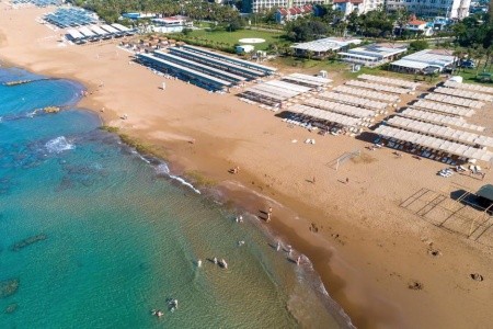 Okolie hotela a pláž