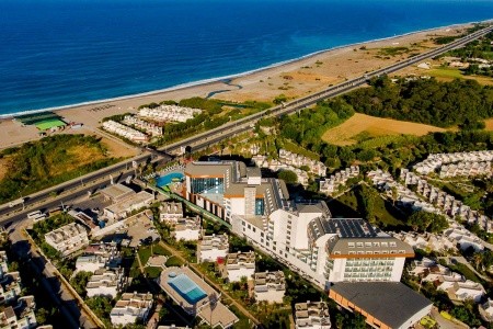 Throne Beach Resort & Spa - Turecko v srpnu - luxusní dovolená