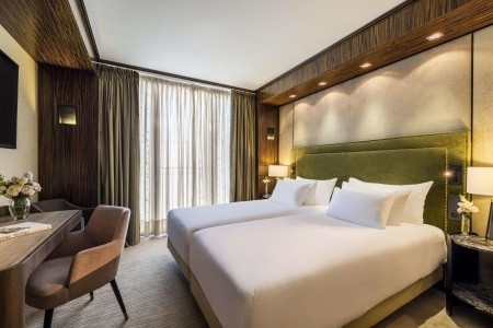 Česká republika Praha a okolie Carlo IV Prague 4 dňový pobyt Raňajky Vlastná November 2026 (26/11/26-29/11/26)