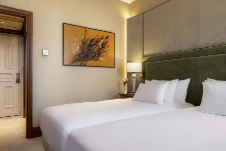 Česká republika Praha a okolie Carlo IV Prague 4 dňový pobyt Raňajky Vlastná November 2026 (26/11/26-29/11/26)