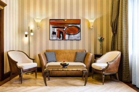 Česká republika Praha a okolie Carlo IV Prague 4 dňový pobyt Raňajky Vlastná November 2026 (26/11/26-29/11/26)