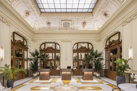 Česká republika Praha a okolie Carlo IV Prague 4 dňový pobyt Raňajky Vlastná November 2026 (26/11/26-29/11/26)