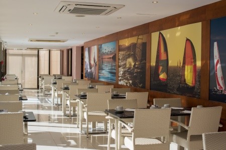 Portugalsko Algarve Vila Galé Marina 6 dňový pobyt Polpenzia Letecky Letisko: Praha July 2026 (14/07/26-19/07/26)