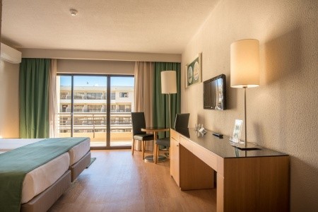 Portugalsko Algarve Vila Galé Marina 6 dňový pobyt Polpenzia Letecky Letisko: Praha July 2026 (14/07/26-19/07/26)