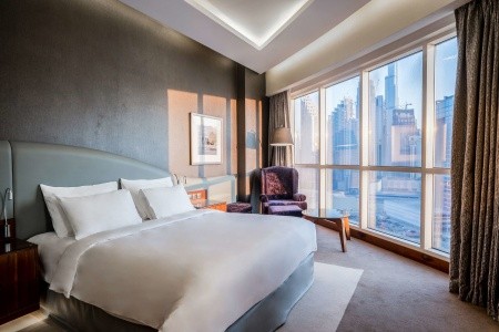 Radisson Blu Dubai Waterfront