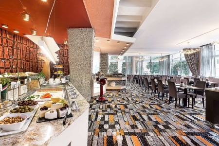 Česká republika Južná Morava Best Western Premier Hotel International 5 dňový pobyt Raňajky Vlastná November 2025 ( 7/11/25-11/11/25)