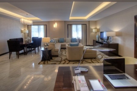 Crowne Plaza Dubai - Deira - 28