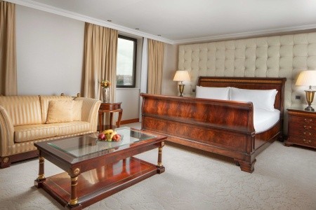 Česká republika Praha a okolie Hilton Prague 4 dňový pobyt Raňajky Vlastná June 2026 (28/06/26- 1/07/26)