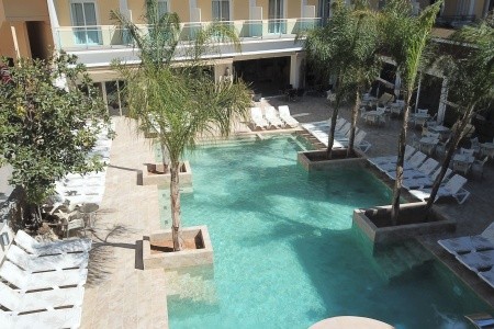 Španielsko Costa Brava La Palmera 15 dňový pobyt Polpenzia Letecky Letisko: Praha July 2026 ( 1/07/26-15/07/26)