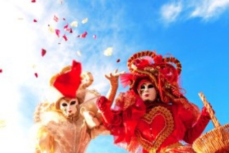 Tradičný karneval v Benátkach 