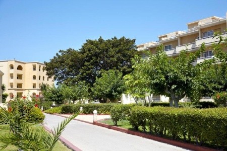 Sunshine Rhodes - 28