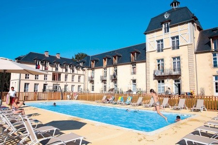 Le Chateau De Kergonano