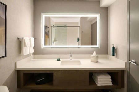 USA California Doubletree By Hilton Buena Park 15 dňový pobyt Raňajky Letecky Letisko: Praha October 2025 (28/10/25-11/11/25)