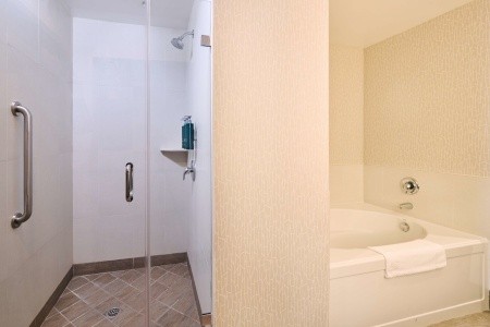 USA California Doubletree By Hilton Buena Park 15 dňový pobyt Raňajky Letecky Letisko: Praha October 2025 (28/10/25-11/11/25)