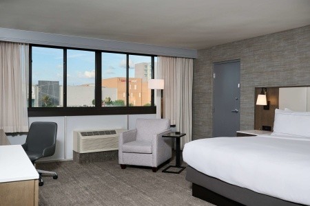 USA California Doubletree By Hilton Buena Park 15 dňový pobyt Raňajky Letecky Letisko: Praha October 2025 (28/10/25-11/11/25)