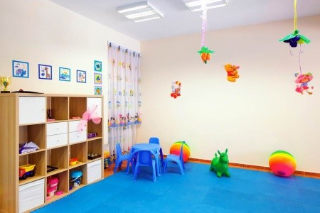 Bulharsko Slnečné Pobrežie Karlovo 15 dňový pobyt Raňajky Letecky Letisko: Košice July 2026 ( 7/07/26-21/07/26)