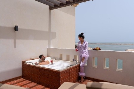 Omán Salalah Fanar Beach Resort & Residence 8 dňový pobyt All Inclusive Letecky Letisko: Bratislava May 2026 ( 2/05/26- 9/05/26)