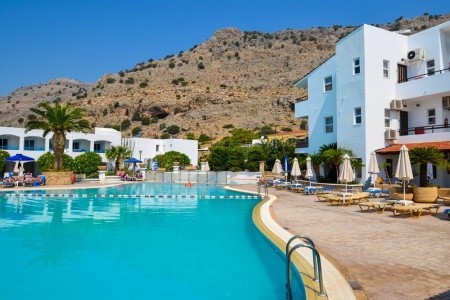 Coliseum Studios & Apartments - 2