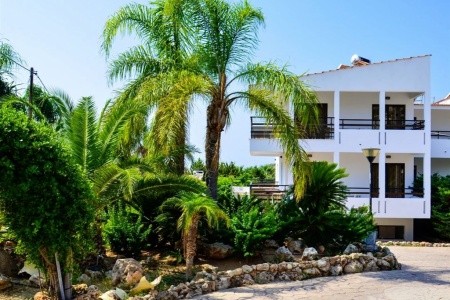 Coliseum Studios & Apartments - 5