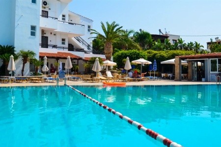 Coliseum Studios & Apartments - 17