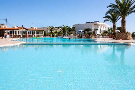 Coliseum Studios & Apartments - 21