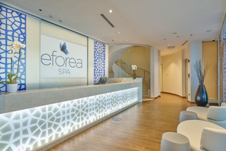 Katar Doha Hilton Doha 8 dňový pobyt Raňajky Letecky Letisko: Praha July 2026 (26/07/26- 2/08/26)