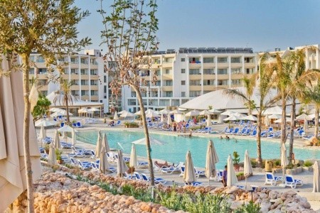 Seabank Resort & Spa - 4