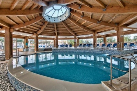 Seabank Resort & Spa - 14