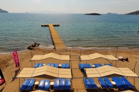 Tiana Beach Resort - 4