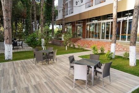 Albánsko Durrës Monaco Garden 8 dňový pobyt Raňajky Letecky Letisko: Praha September 2025 (19/09/25-26/09/25)