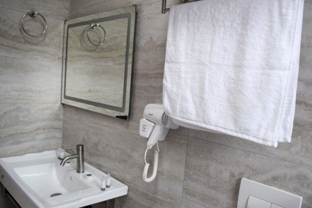 Albánsko Durrës Monaco Garden 8 dňový pobyt Raňajky Letecky Letisko: Praha September 2025 (19/09/25-26/09/25)